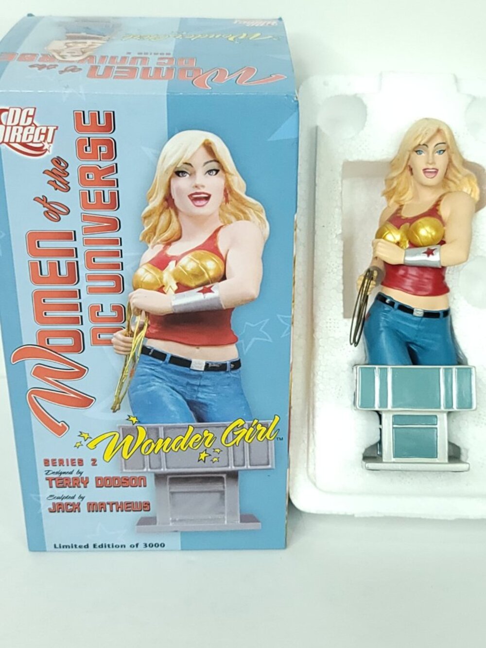 DC Direct Women DC Universe Series 2 Wonder Girl Bust Terry Dodson NEW 1775/3000